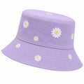 Lila Fischerhut mit Gänseblümchen Stickerei
